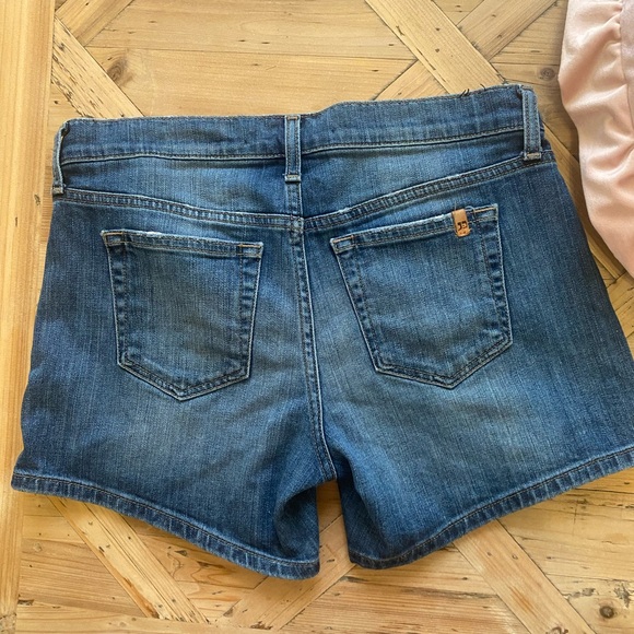 Joe’s Jeans Mid-rise Shorts in Sharpay Size 27 - Picture 5 of 7